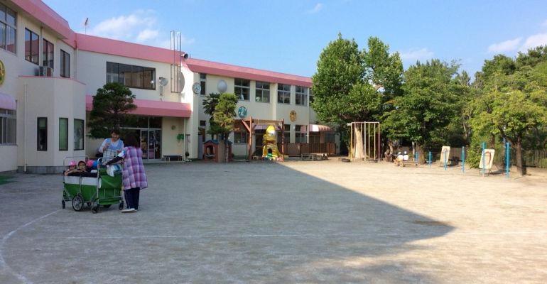 広々とした園庭