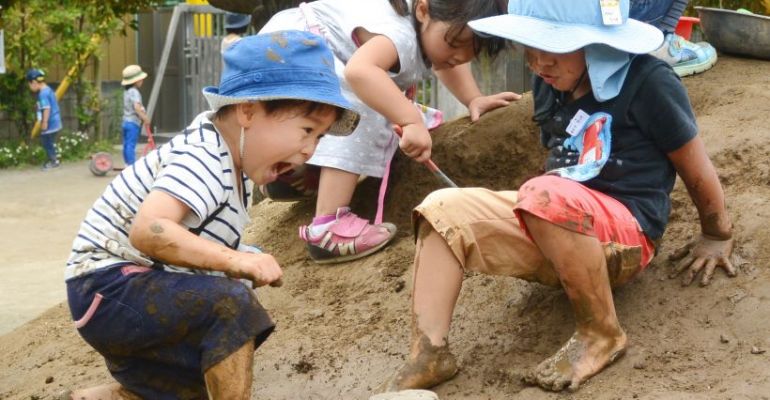 夢中で遊ぶことで子どもは成長します